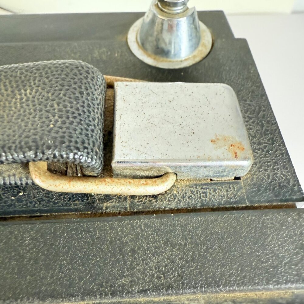General Electric Solid State AM/FM Radio VTG World Monitor Model P977C 60s Teste - Picture 7 of 16